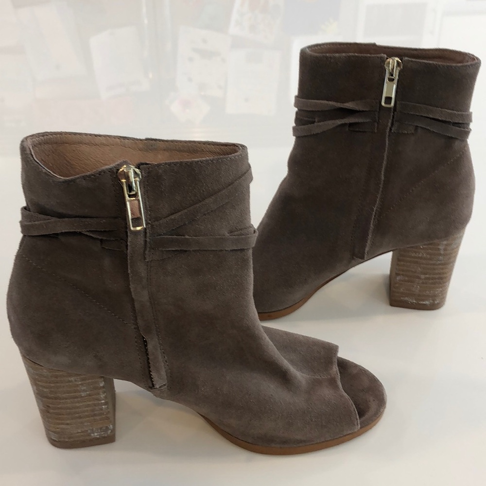 Anthropologie suede open toe booties size 7.5